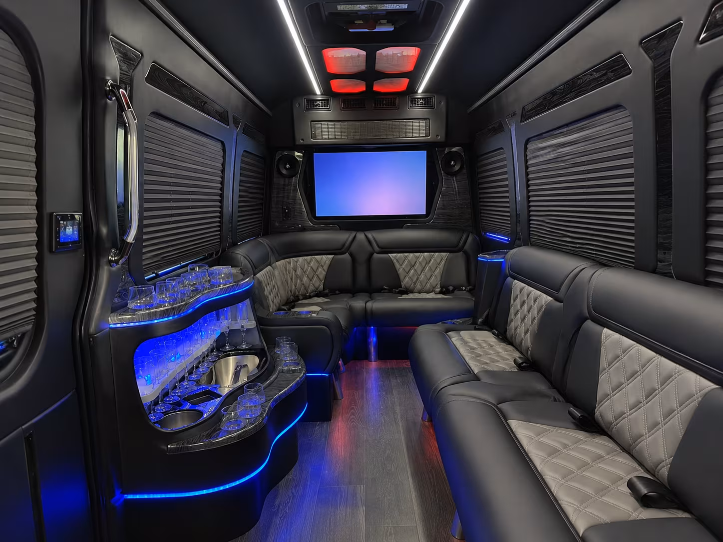 cary 28 passenger party bus