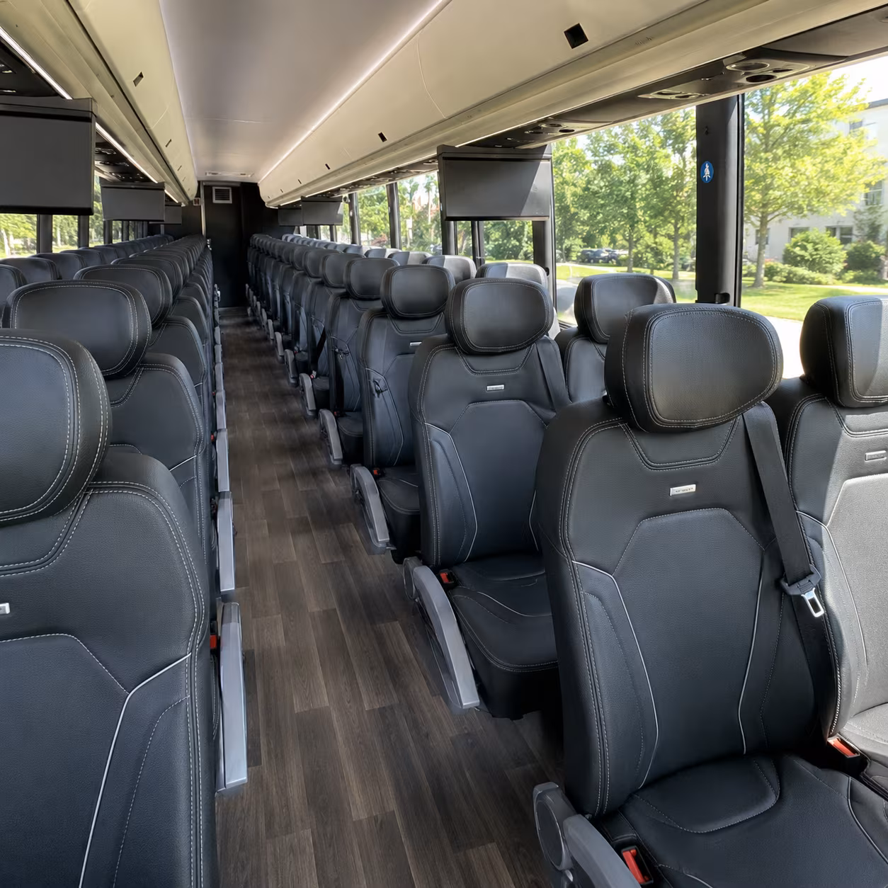 charter buses to walnut creek amphitheatre shows in raleigh
